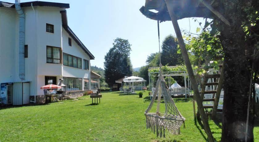 Abant Bahceli Kosk Hotell Akcaalan Exteriör bild
